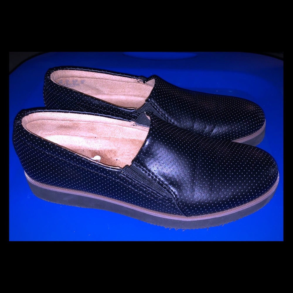 Naturalizer Leather Slip On Flats